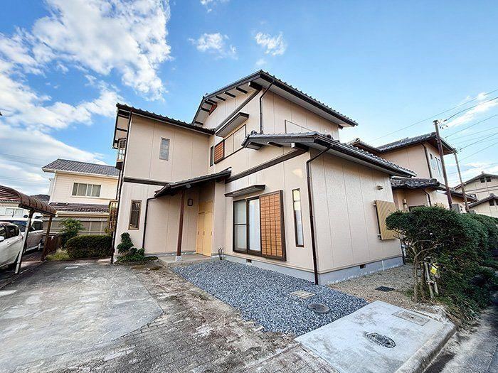 4LDK house in Tsu, Mie - Photo 1