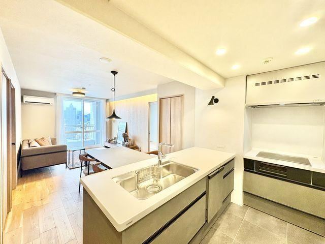 3LDK apartment in Chuo Ward, Tokyo - Photo 1