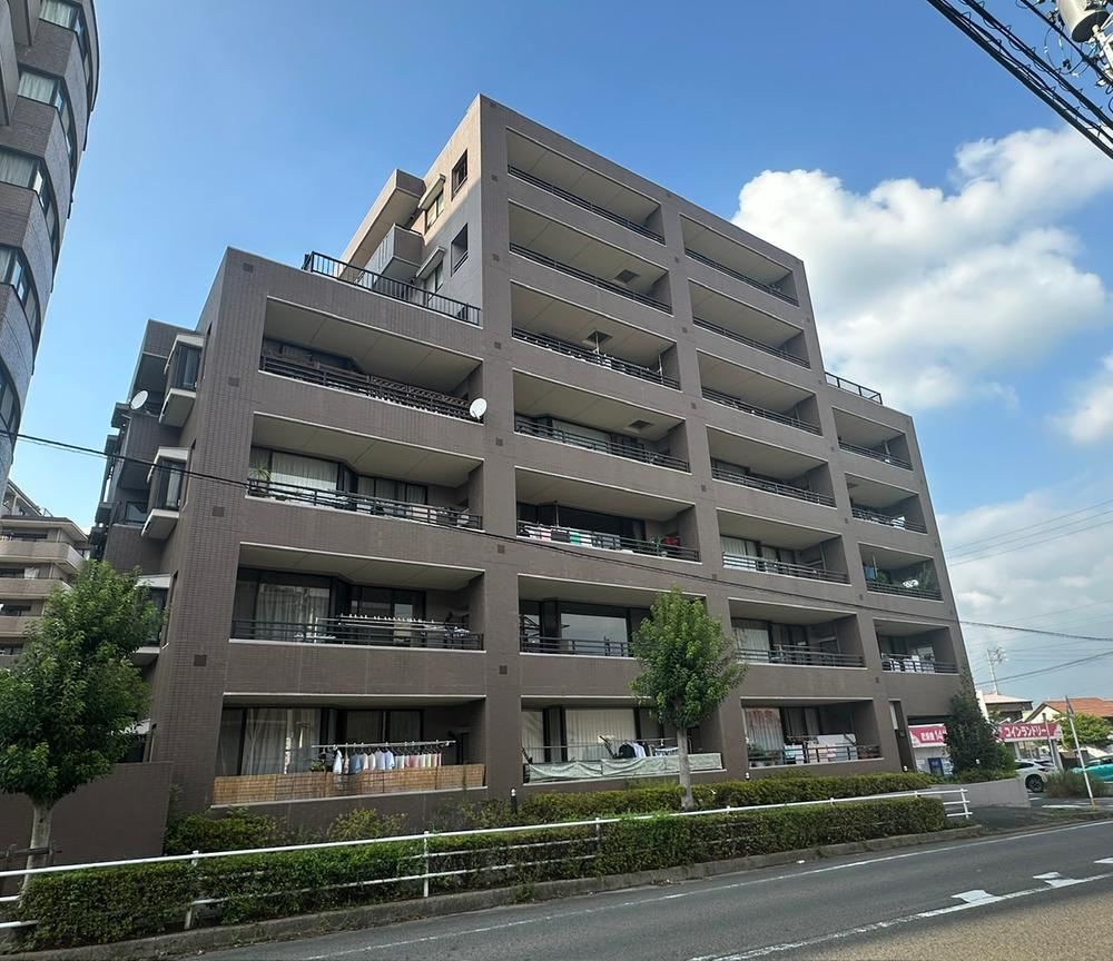 3LDK apartment in Nisshin, Aichi - Photo 1