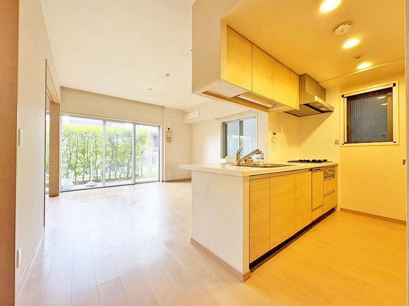 4LDK apartment in Hachioji, Tokyo - Photo 1