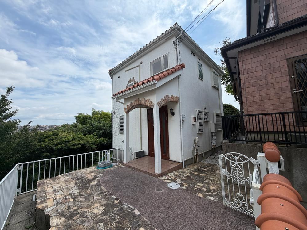 4LDK house in Fujisawa, Kanagawa - Photo 1
