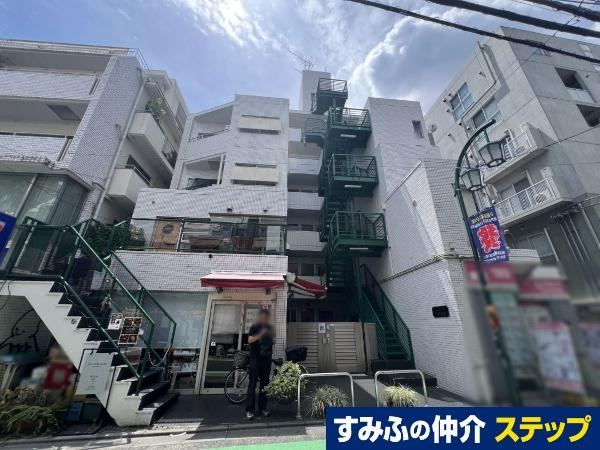 2DK apartment in Setagaya Ward, Tokyo - Photo 1