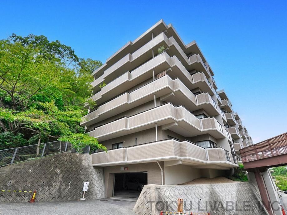 3LDK apartment in Nishinomiya, Hyogo - Photo 1