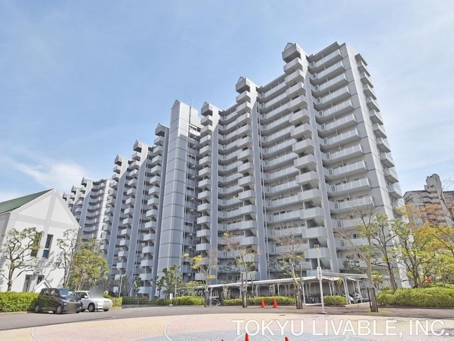 3LDK apartment in Sanda, Hyogo - Photo 1