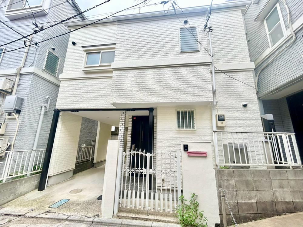 3LDK+S house in Minato Ward, Tokyo - Photo 1