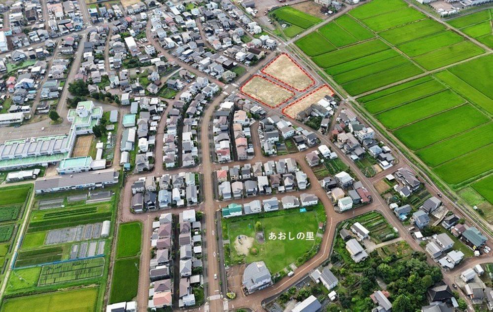 166 m² land in Nagaoka, Niigata - Photo 1