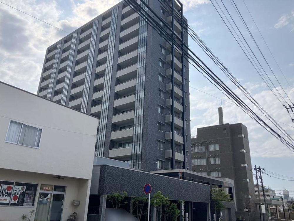 3LDK apartment in Kanazawa, Ishikawa - Photo 1