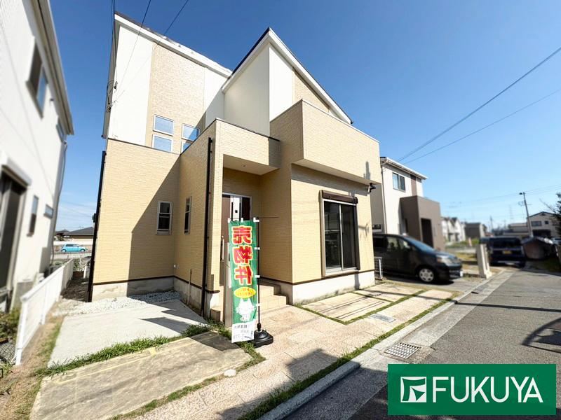 4LDK house in Kakogawa, Hyogo - Photo 1