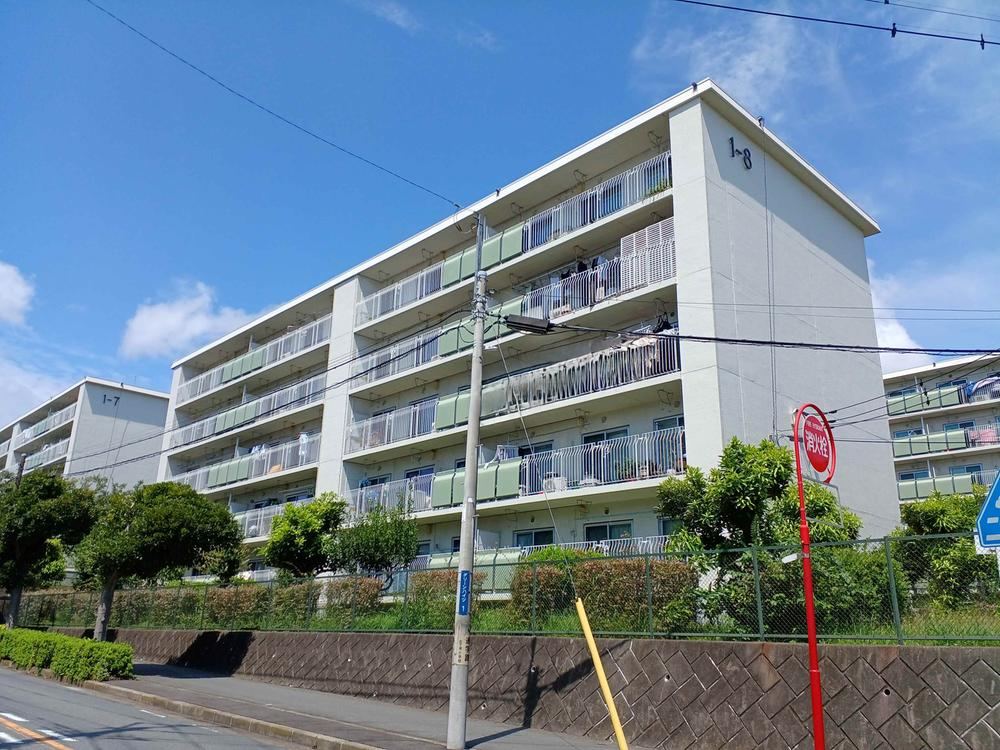 3LDK apartment in Yokosuka, Kanagawa - Photo 1