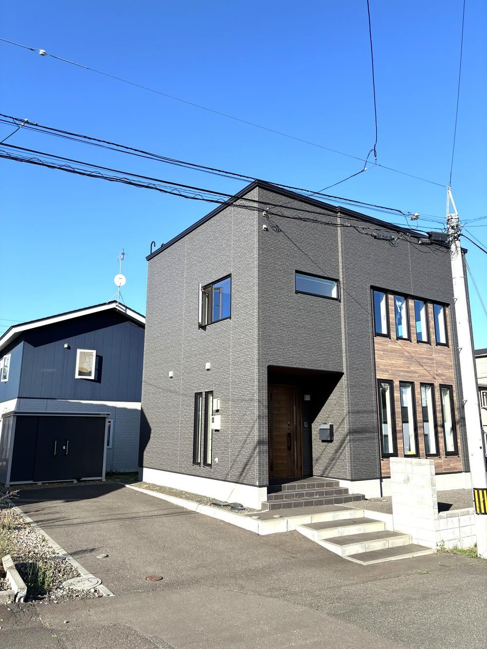 3LDK house in Nishi Ward, Sapporo, Hokkaido - Photo 1