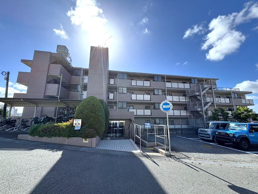 4LDK apartment in Tsuzuki Ward, Yokohama, Kanagawa - Photo 1