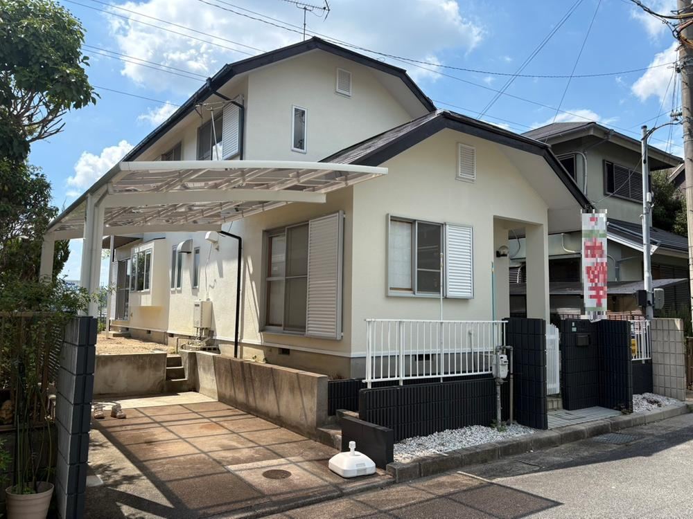 4LDK house in Nishinomiya, Hyogo - Photo 1