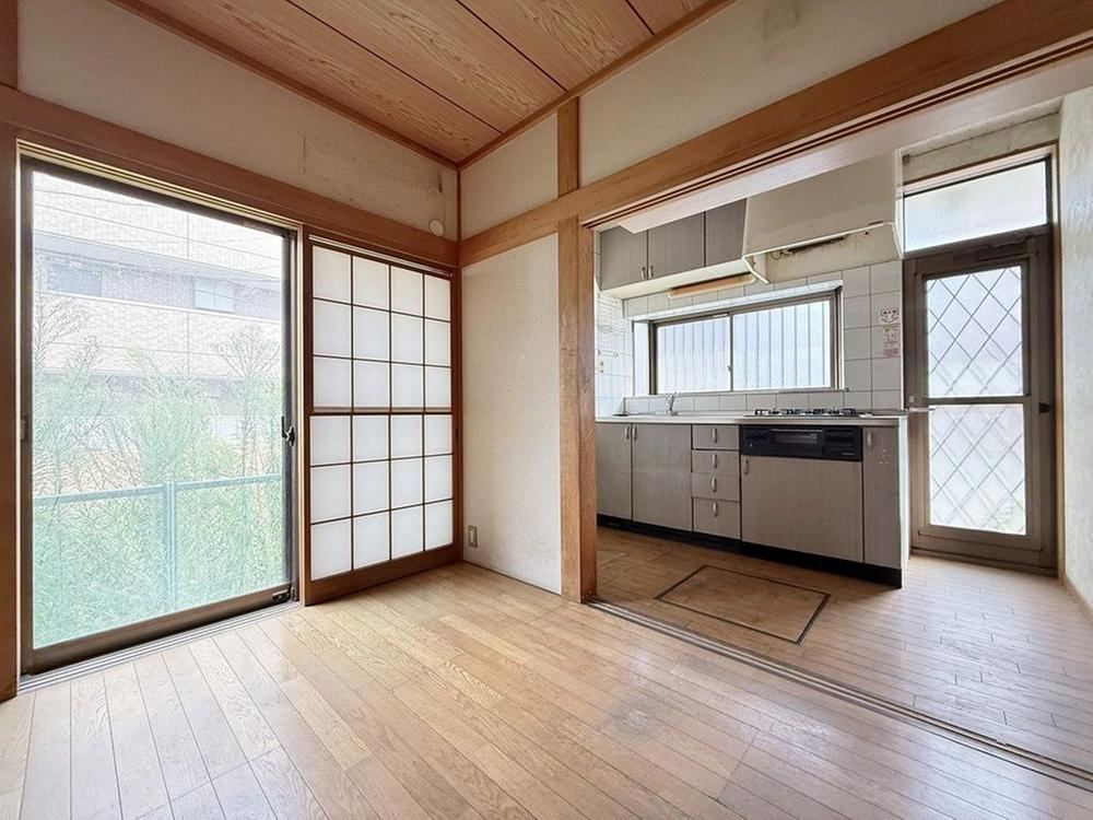 5DK house in Ichikawa, Chiba - Photo 1