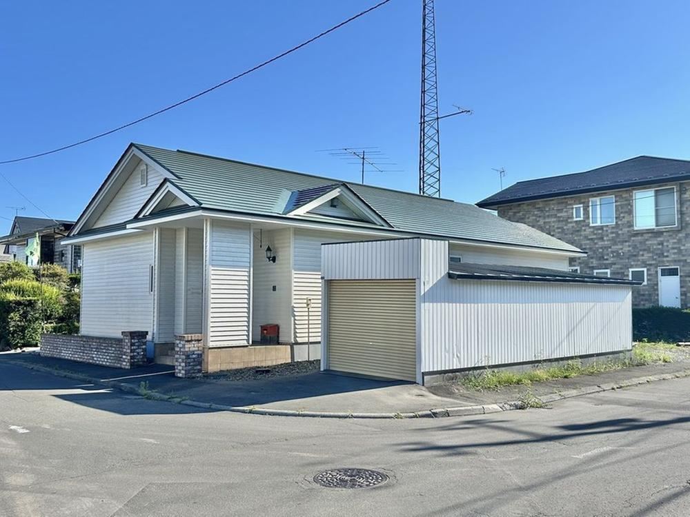 3LDK+S house in Tomakomai, Hokkaido - Photo 1
