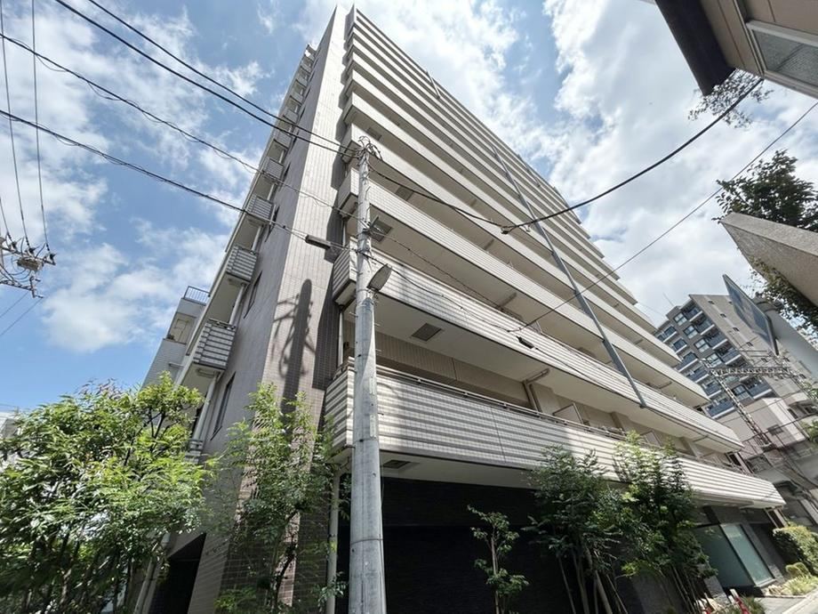 2LDK apartment in Arakawa Ward, Tokyo - Photo 1