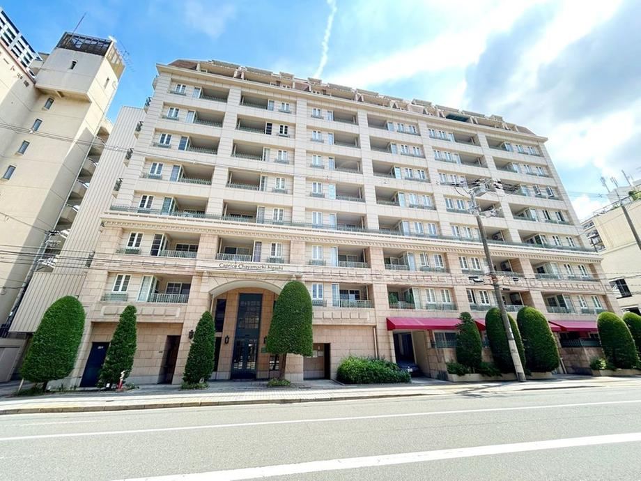 2LDK apartment in Kita Ward, Osaka - Photo 1