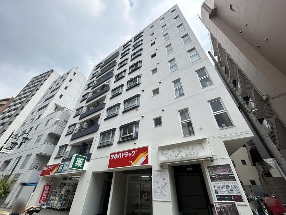 2LDK apartment in Shibuya Ward, Tokyo - Photo 1