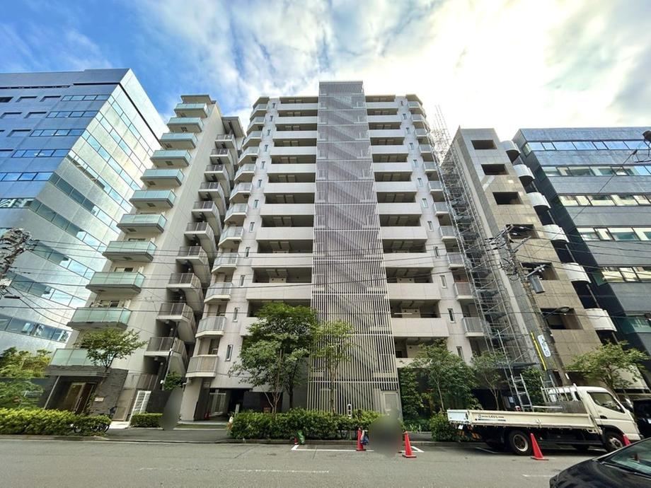 2LDK apartment in Chuo Ward, Tokyo - Photo 1
