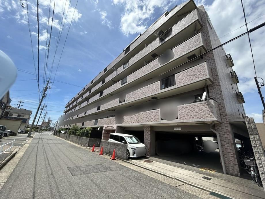3LDK apartment in Minami Ward, Nagoya, Aichi - Photo 1