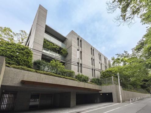 2LDK apartment in Shibuya Ward, Tokyo - Photo 1
