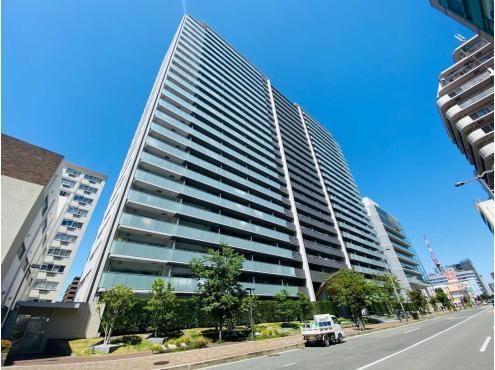 4LDK apartment in Yodogawa Ward, Osaka - Photo 1