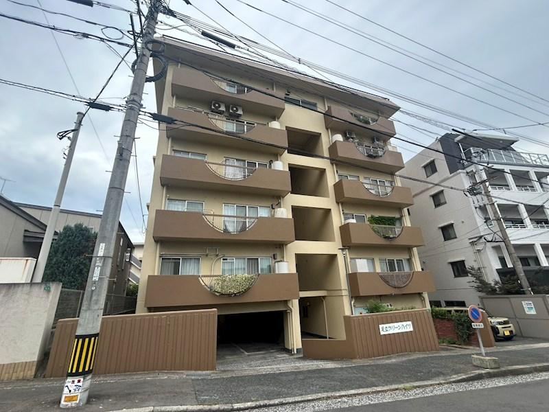 2LDK apartment in Kokurakita Ward, Kitakyushu, Fukuoka - Photo 1