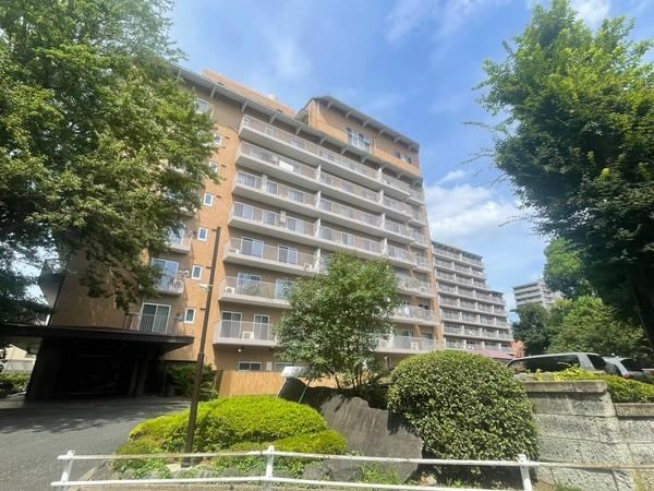 2LDK apartment in Shibuya Ward, Tokyo - Photo 1