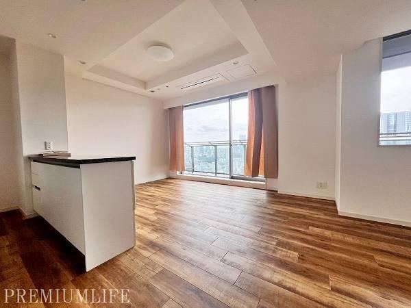 2LDK apartment in Minato Ward, Tokyo - Photo 1