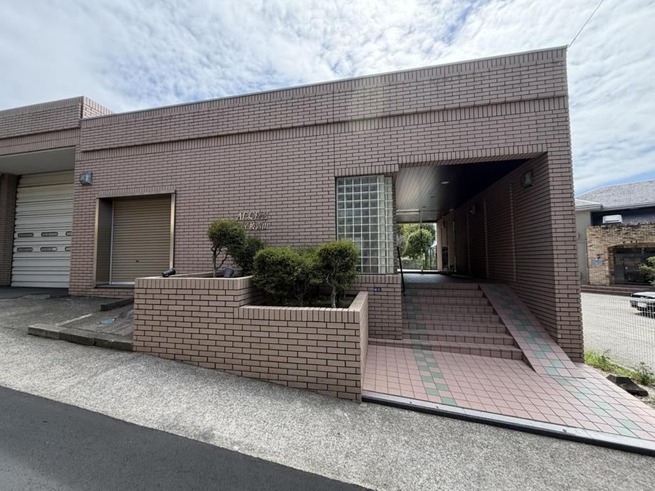 3LDK apartment in Zushi, Kanagawa - Photo 1