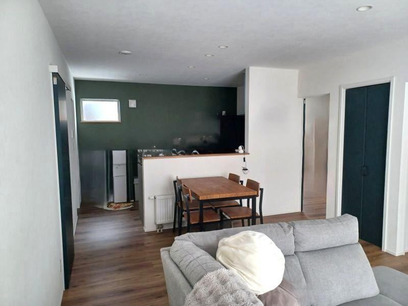 2LDK house in Tomakomai, Hokkaido - Photo 1