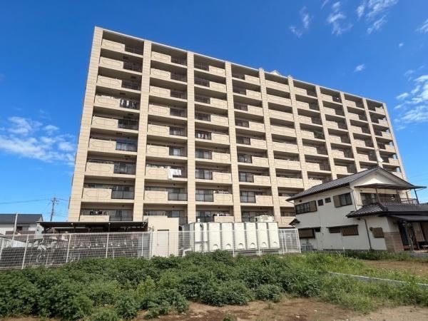 3LDK apartment in Tsuchiura, Ibaraki - Photo 1