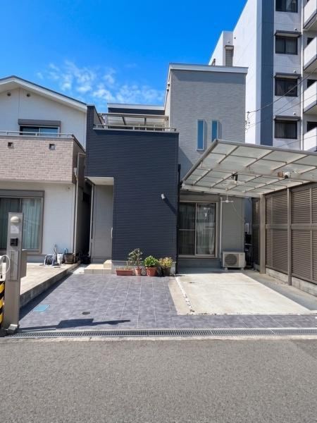 4LDK house in Hirano Ward, Osaka - Photo 1
