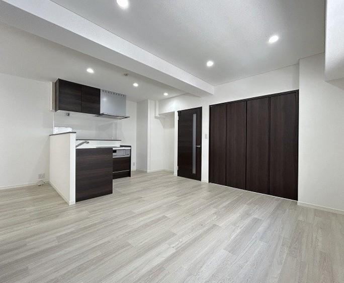2LDK apartment in Chuo Ward, Fukuoka - Photo 1