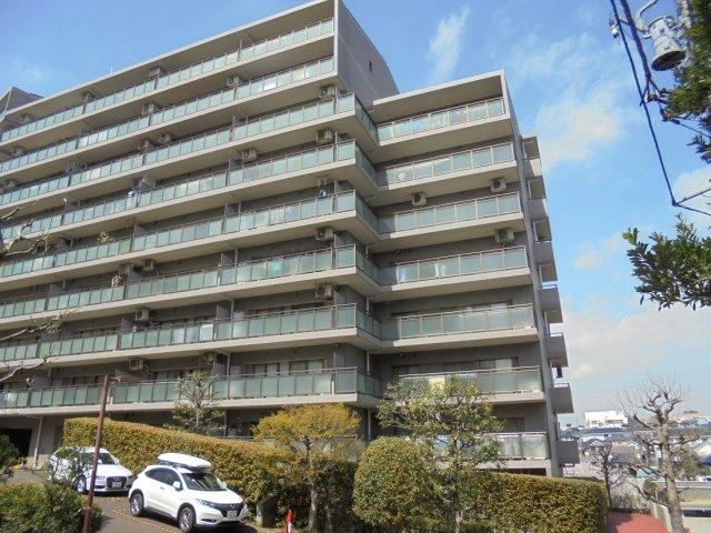 2LDK+S apartment in Hodogaya Ward, Yokohama, Kanagawa - Photo 1