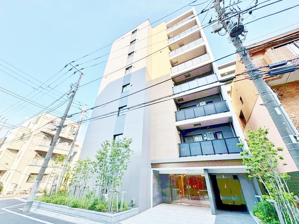 1LDK apartment in Shinjuku Ward, Tokyo - Photo 1