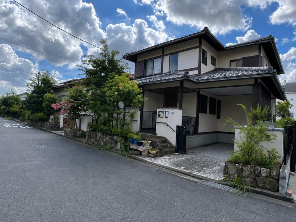 5LDK house in Aoba Ward, Yokohama, Kanagawa - Photo 1