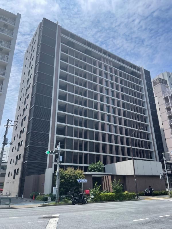 2LDK apartment in Meguro Ward, Tokyo - Photo 1