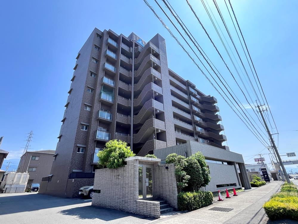 3LDK apartment in Saijo, Ehime - Photo 1