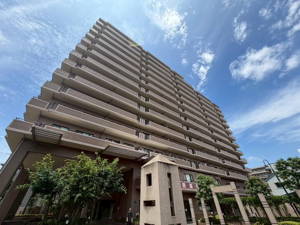 3LDK apartment in Hirano Ward, Osaka - Photo 1