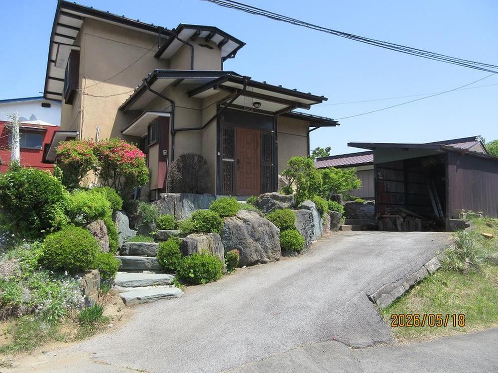 4DK house in Chino, Nagano - Photo 1