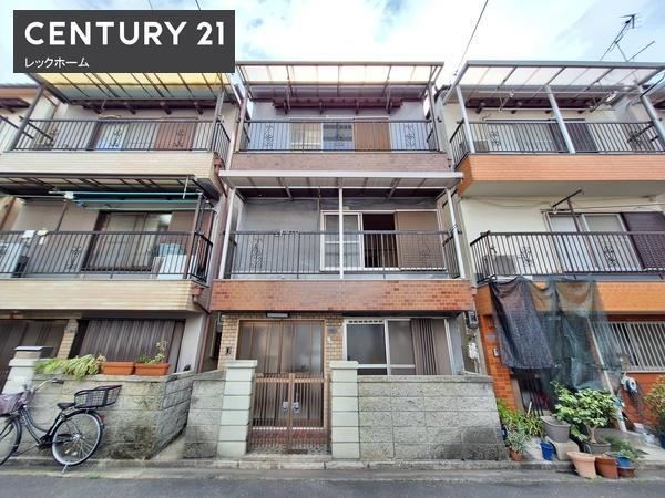 4DK house in Higashiosaka, Osaka - Photo 1