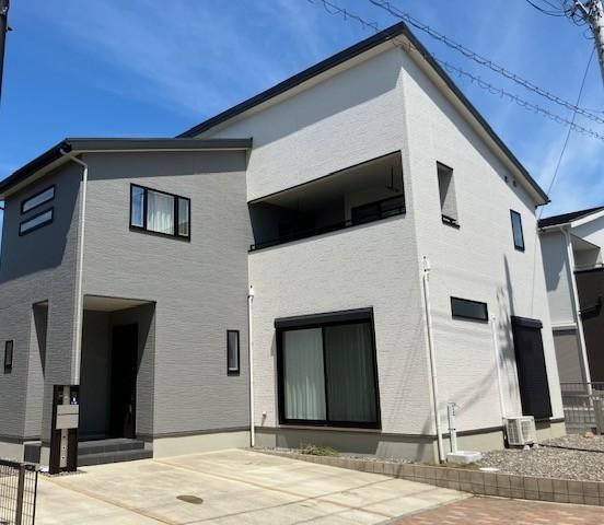 5LDK+3S house in Tsu, Mie - Photo 1