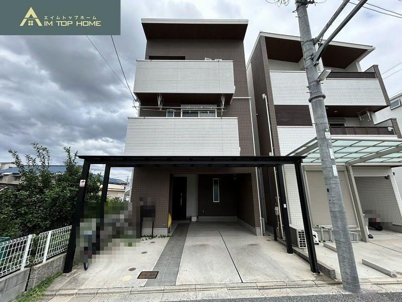 4LDK house in Higashiosaka, Osaka - Photo 1