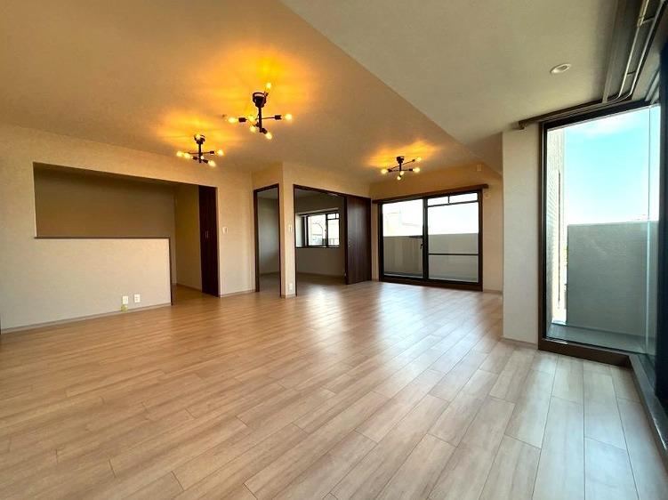 3LDK apartment in Izumiotsu, Osaka - Photo 1