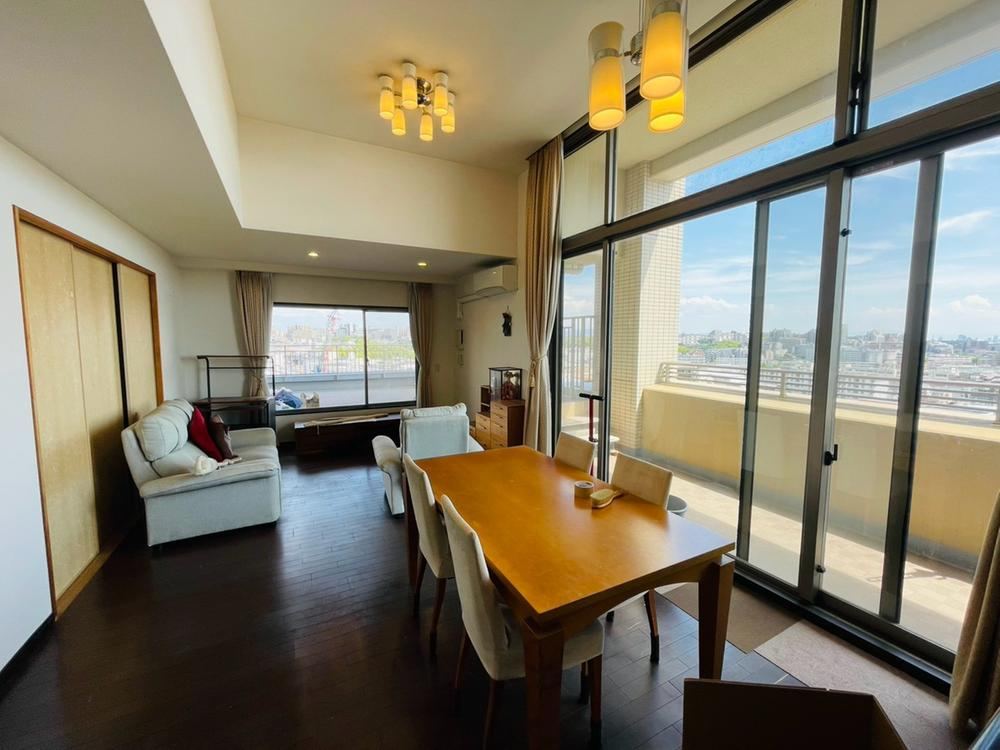 4LDK apartment in Toyonaka, Osaka - Photo 1