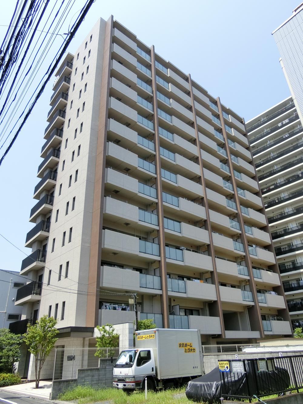 3LDK apartment in Katsushika Ward, Tokyo - Photo 1
