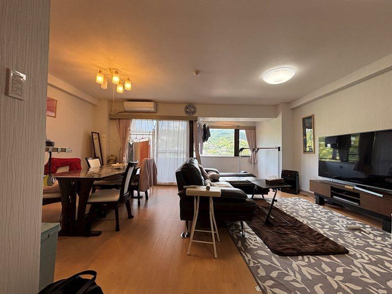 2LDK apartment in Atami, Shizuoka - Photo 1