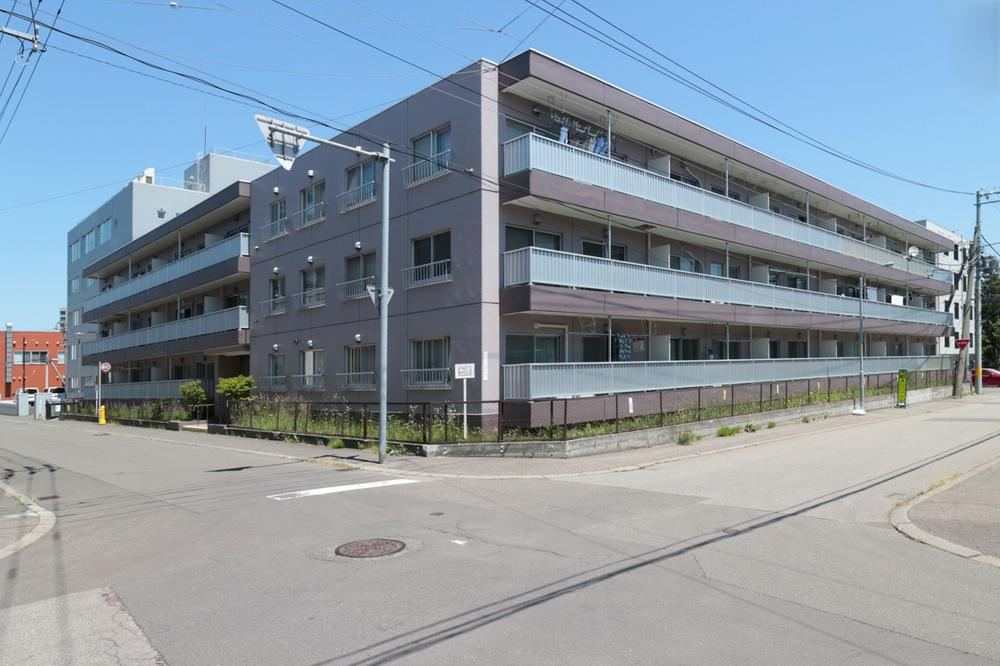 2LDK apartment in Toyohira Ward, Sapporo, Hokkaido - Photo 1