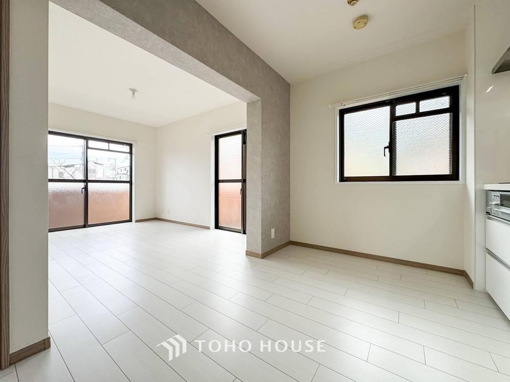 2LDK apartment in Tsurumi Ward, Yokohama, Kanagawa - Photo 1