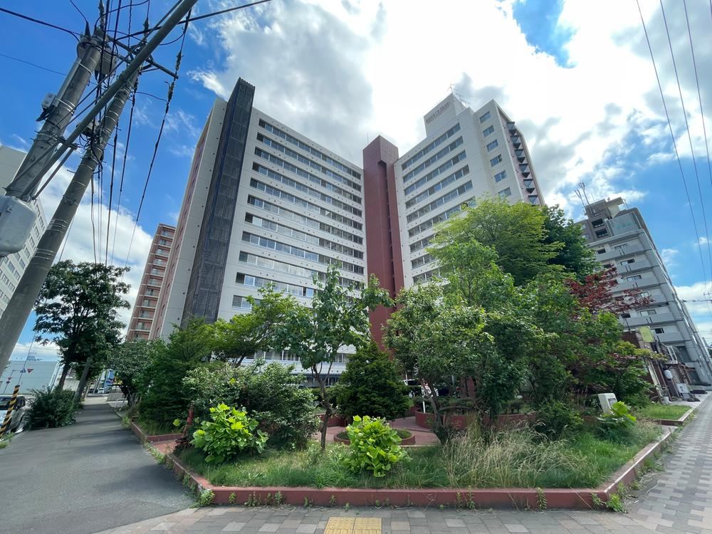 3LDK apartment in Chuo Ward, Sapporo, Hokkaido - Photo 1